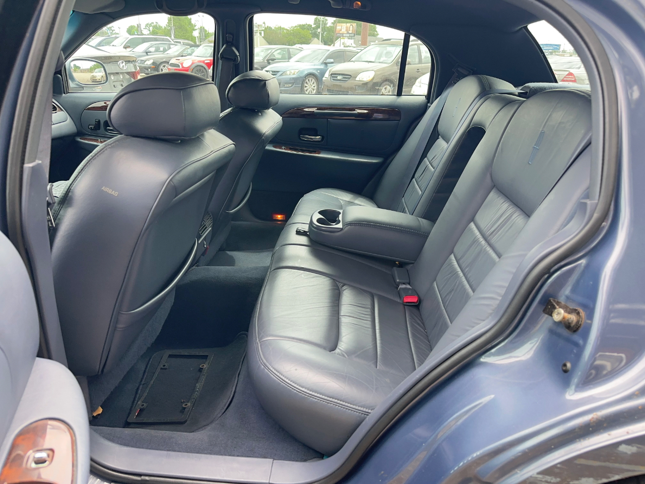 Lincoln Town Car Signature 2000