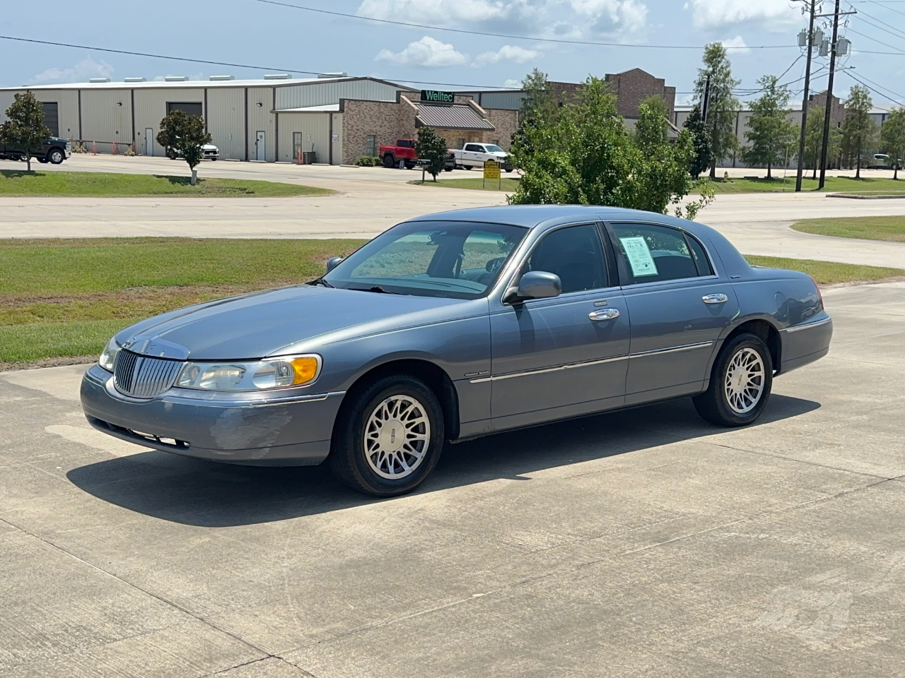 Lincoln Town Car Signature 2000