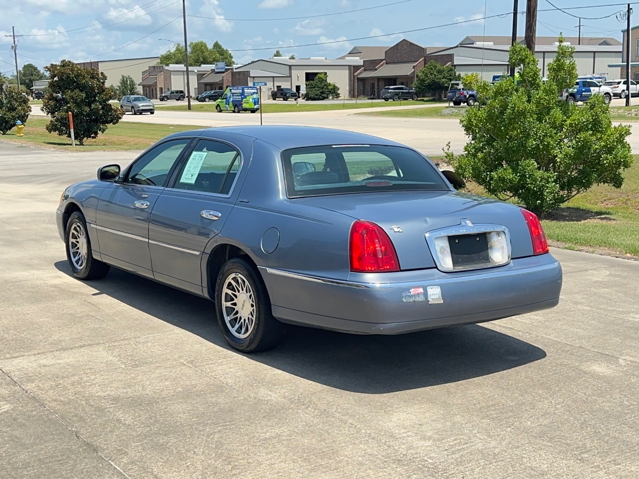 Lincoln Town Car Signature 2000