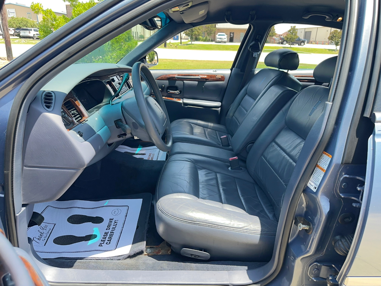 Lincoln Town Car Signature 2000