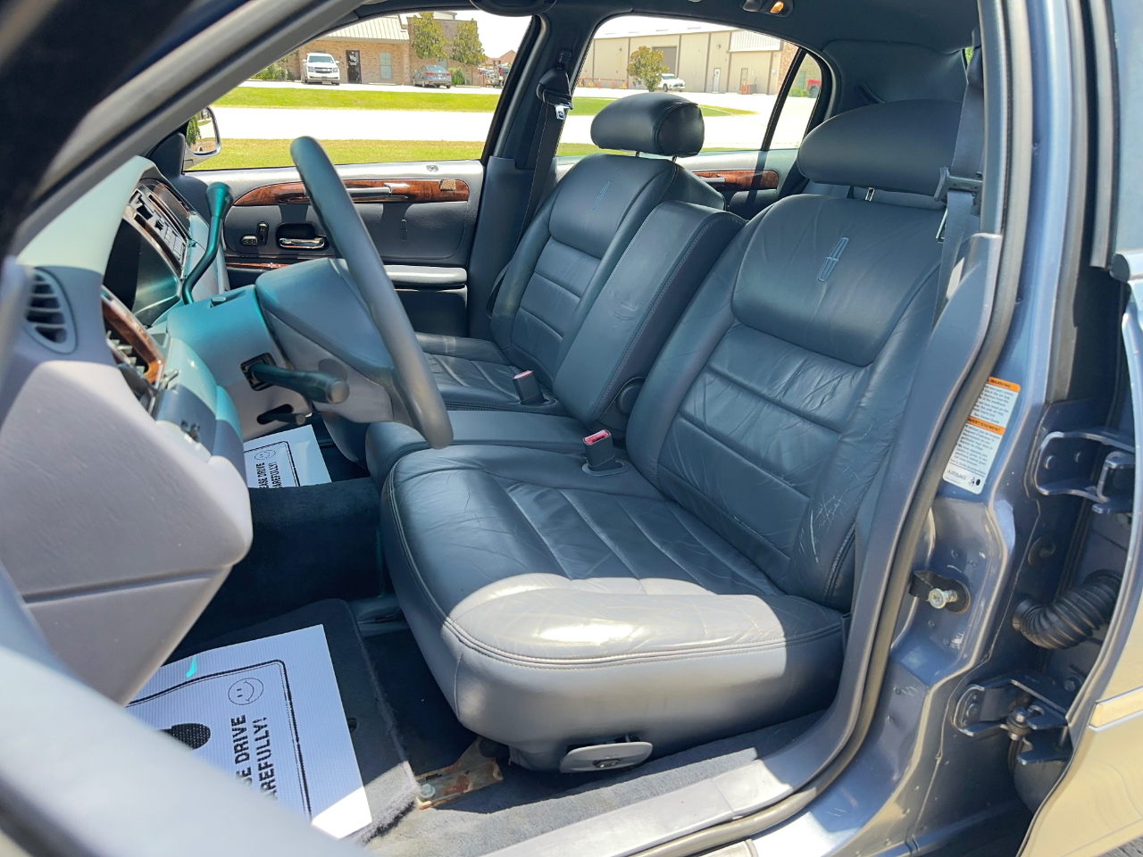 Lincoln Town Car Signature 2000