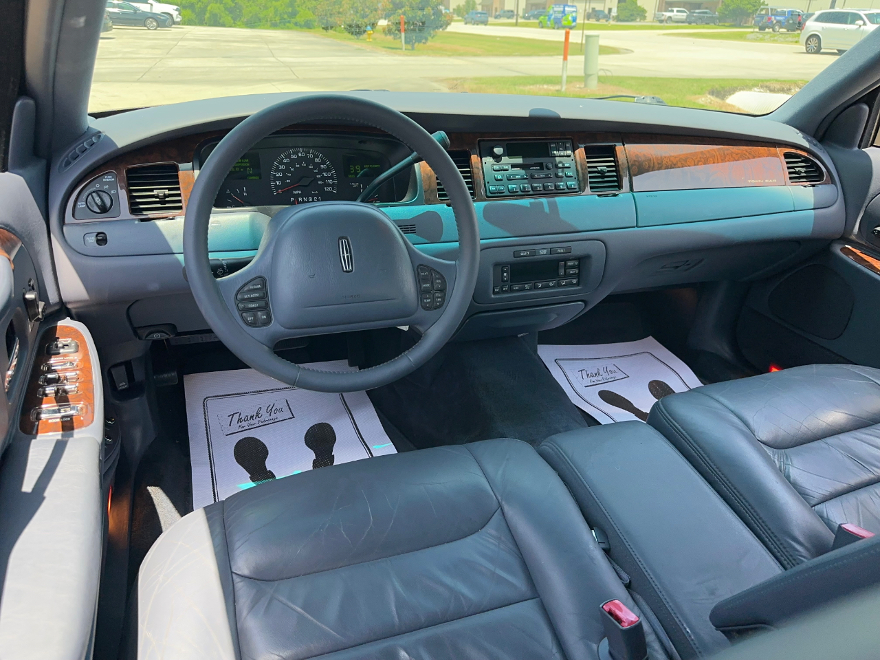 Lincoln Town Car Signature 2000