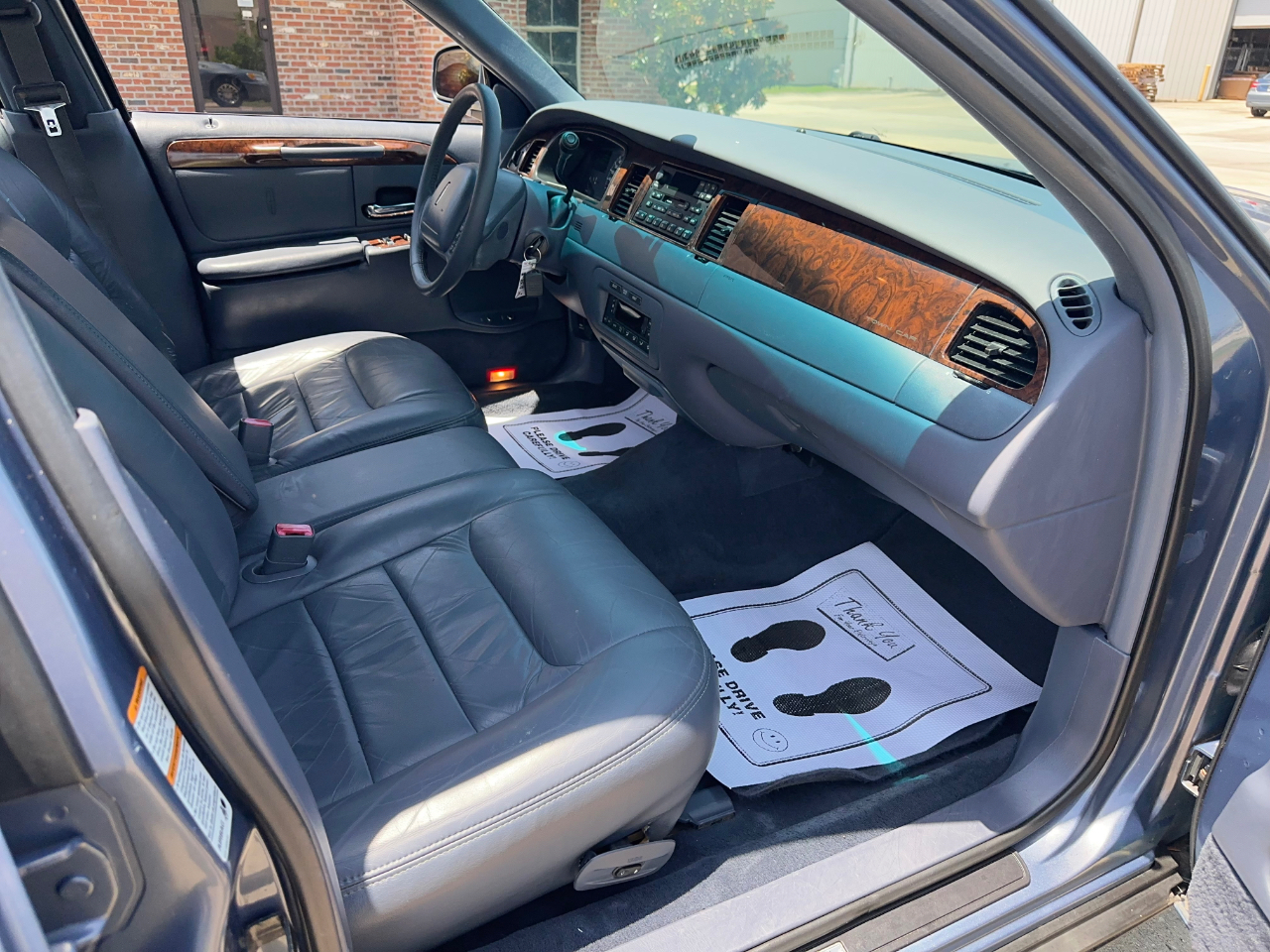 Lincoln Town Car Signature 2000