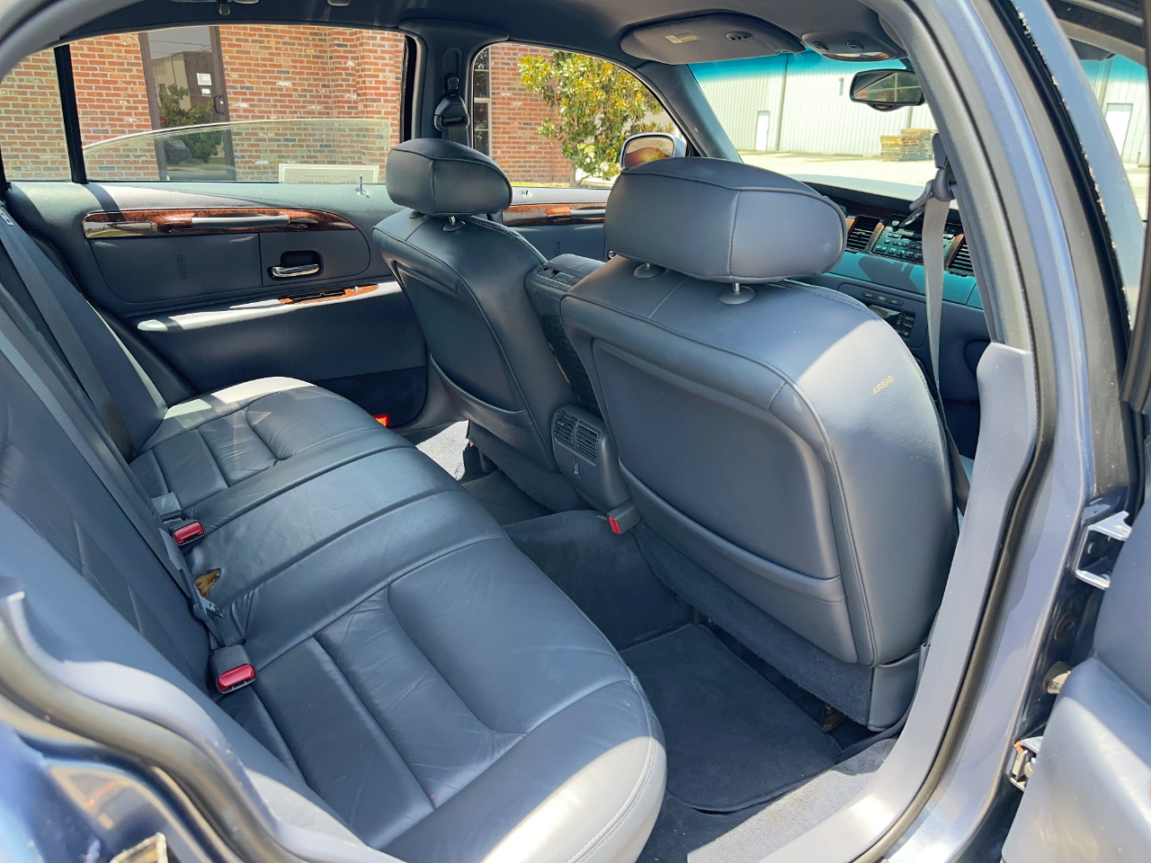 Lincoln Town Car Signature 2000