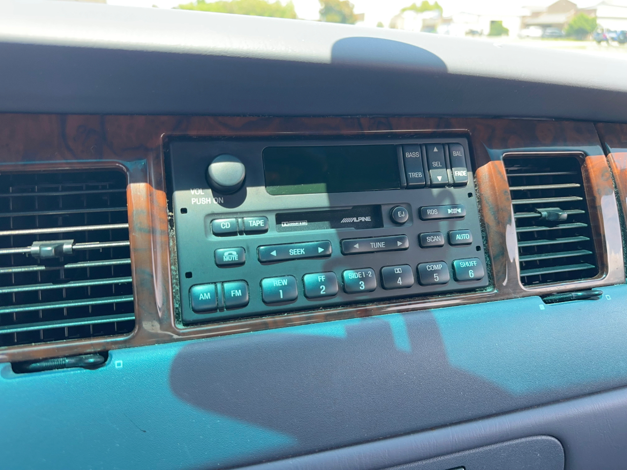Lincoln Town Car Signature 2000