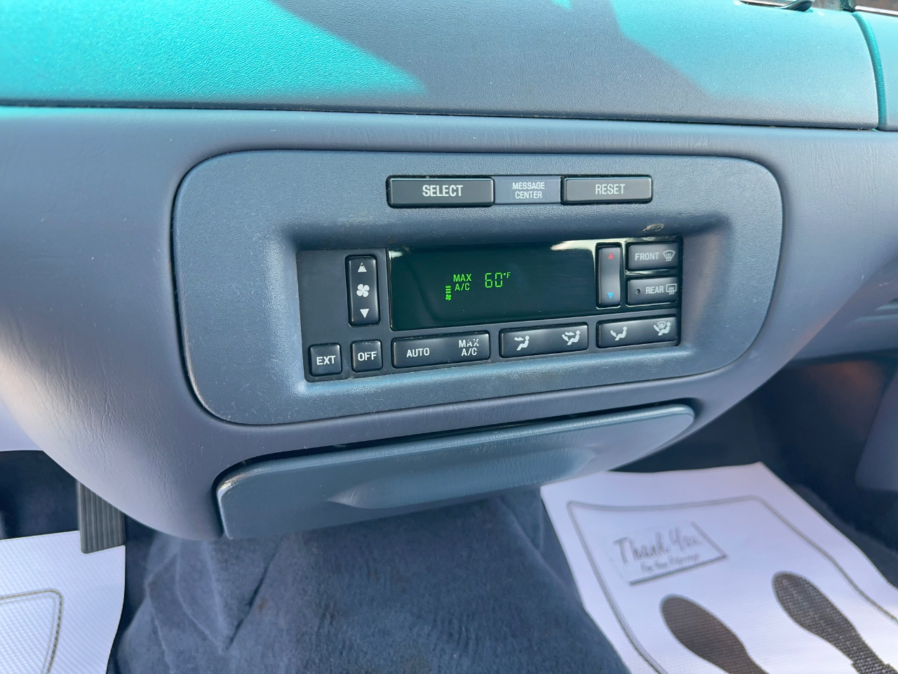 Lincoln Town Car Signature 2000