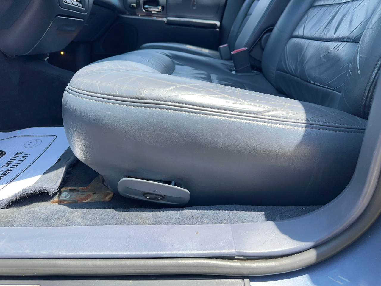Lincoln Town Car Signature 2000
