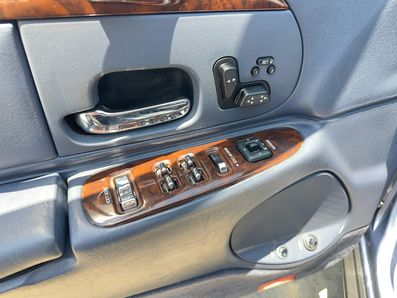 Lincoln Town Car Signature 2000