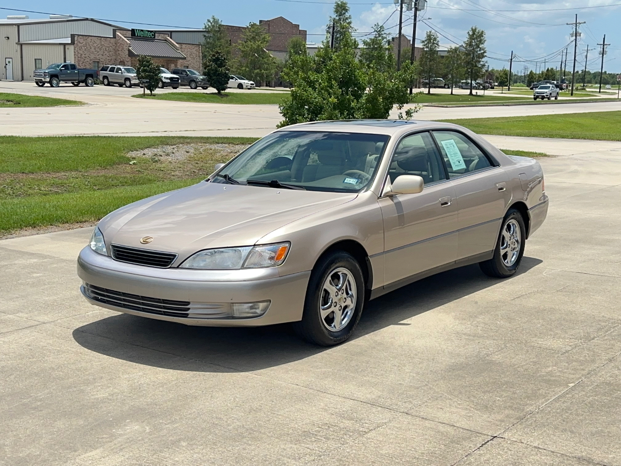 Lexus ES 300 Base 1999