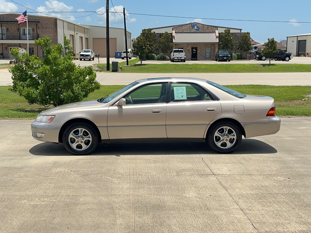 Lexus ES 300 Base 1999