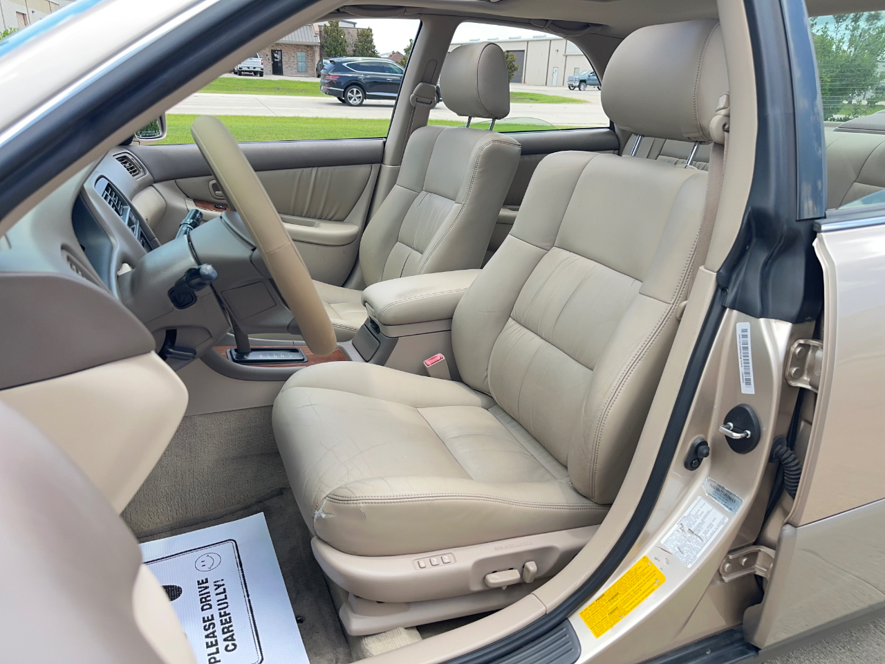 Lexus ES 300 Base 1999