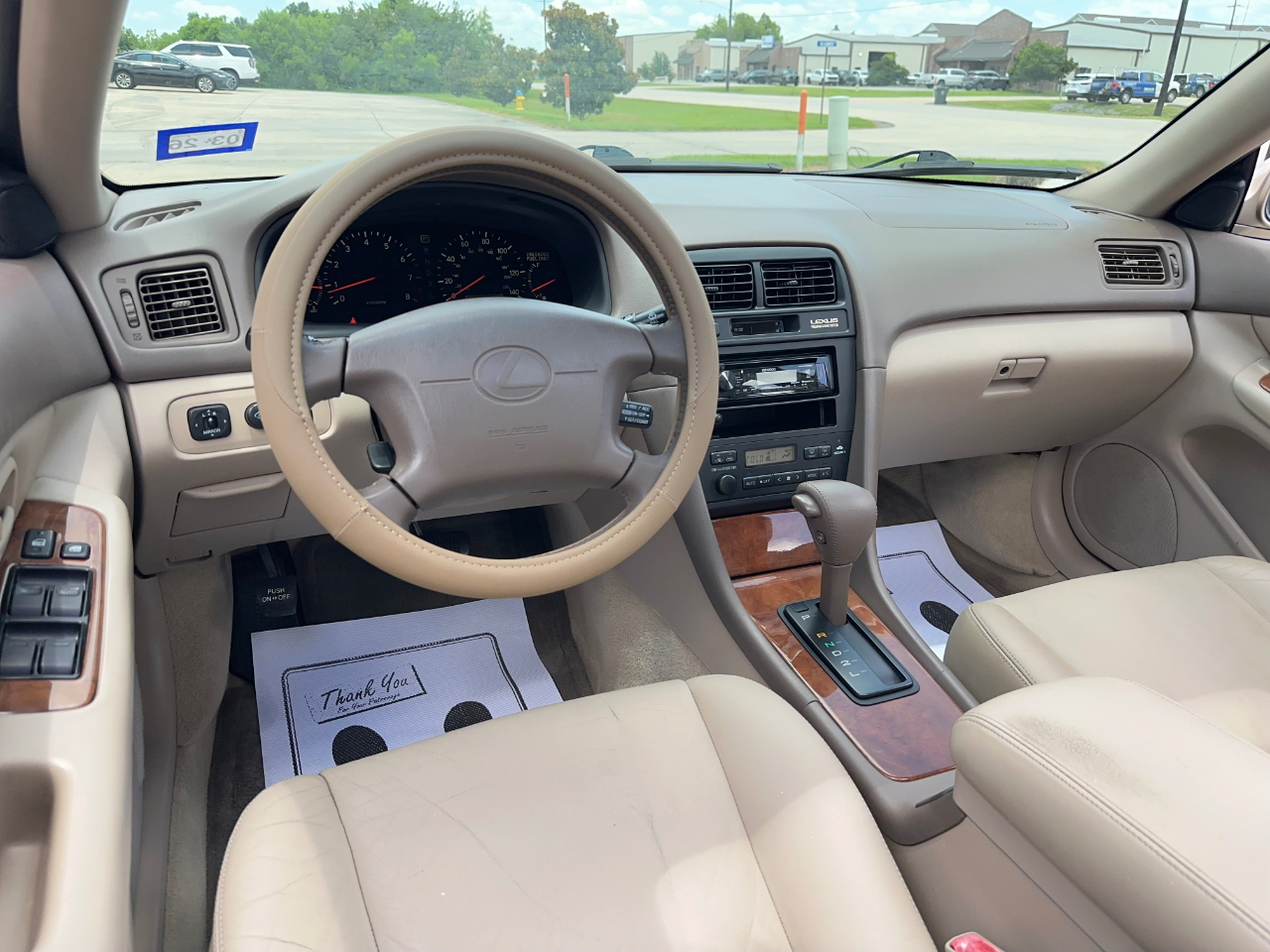 Lexus ES 300 Base 1999