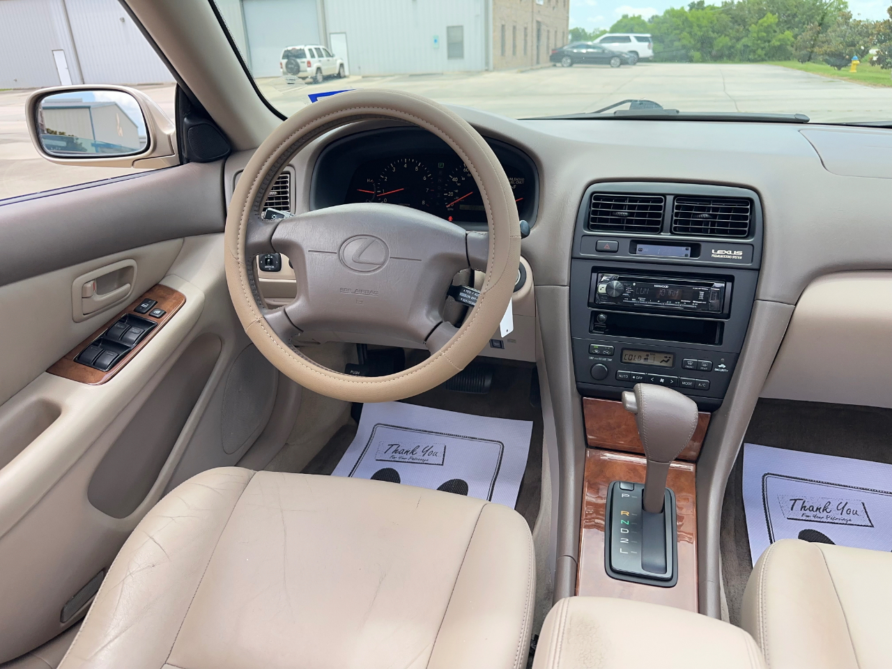 Lexus ES 300 Base 1999