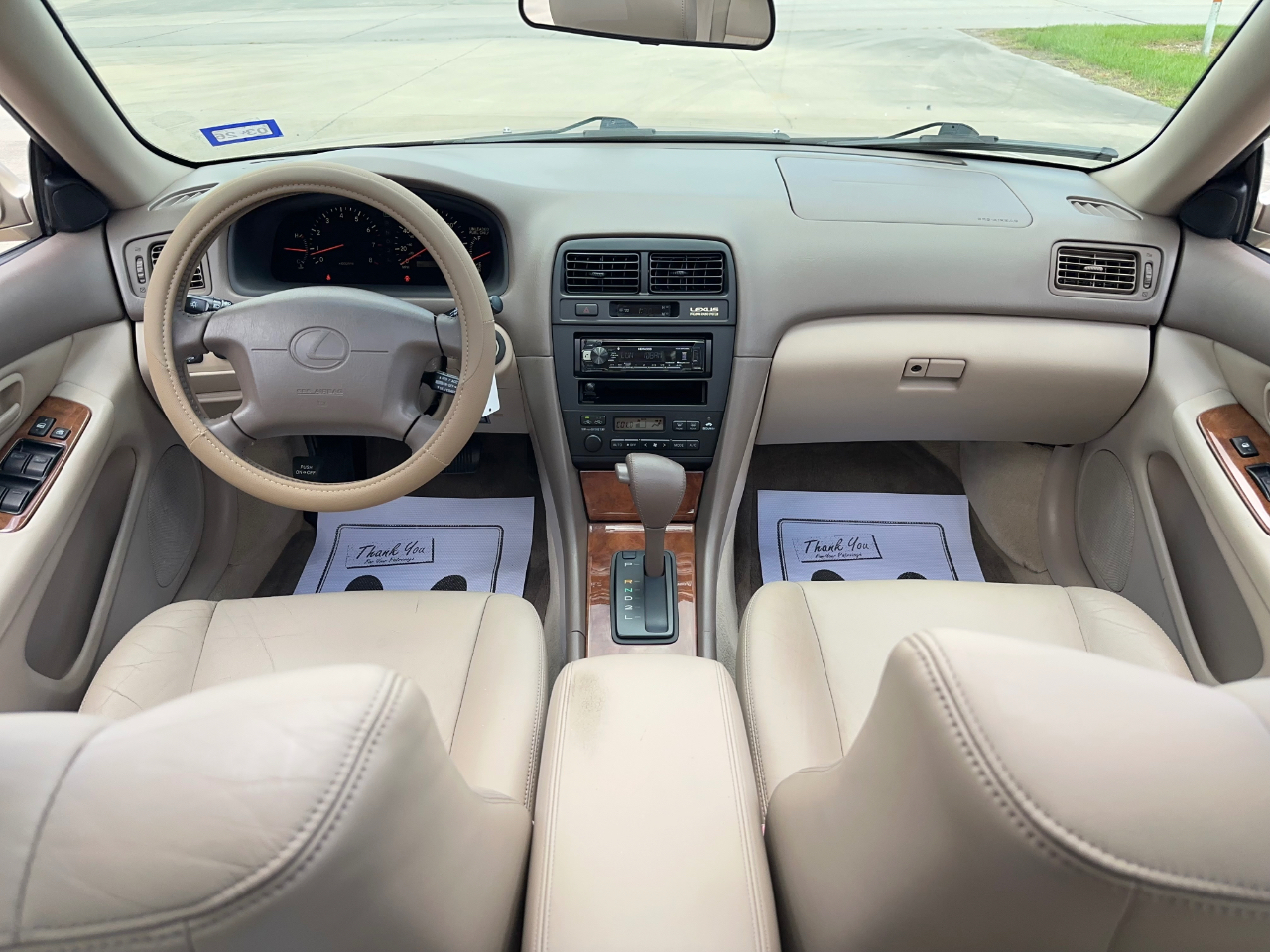 Lexus ES 300 Base 1999