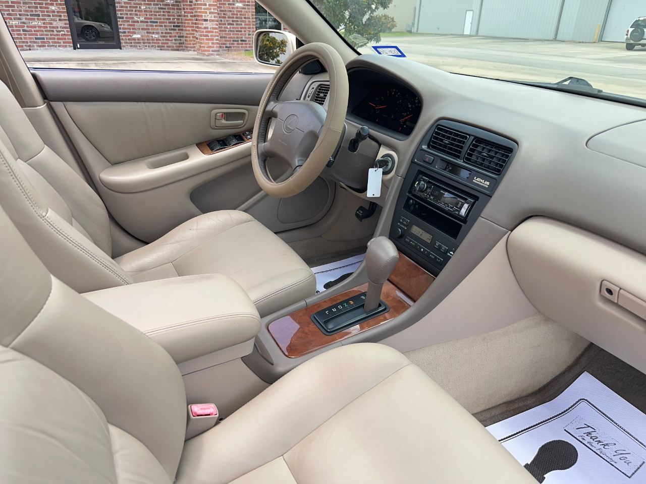 Lexus ES 300 Base 1999