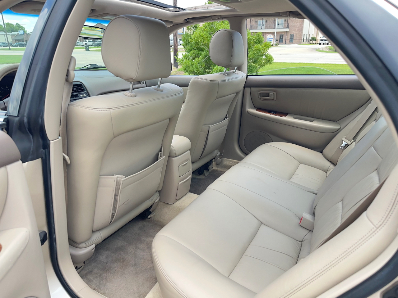 Lexus ES 300 Base 1999