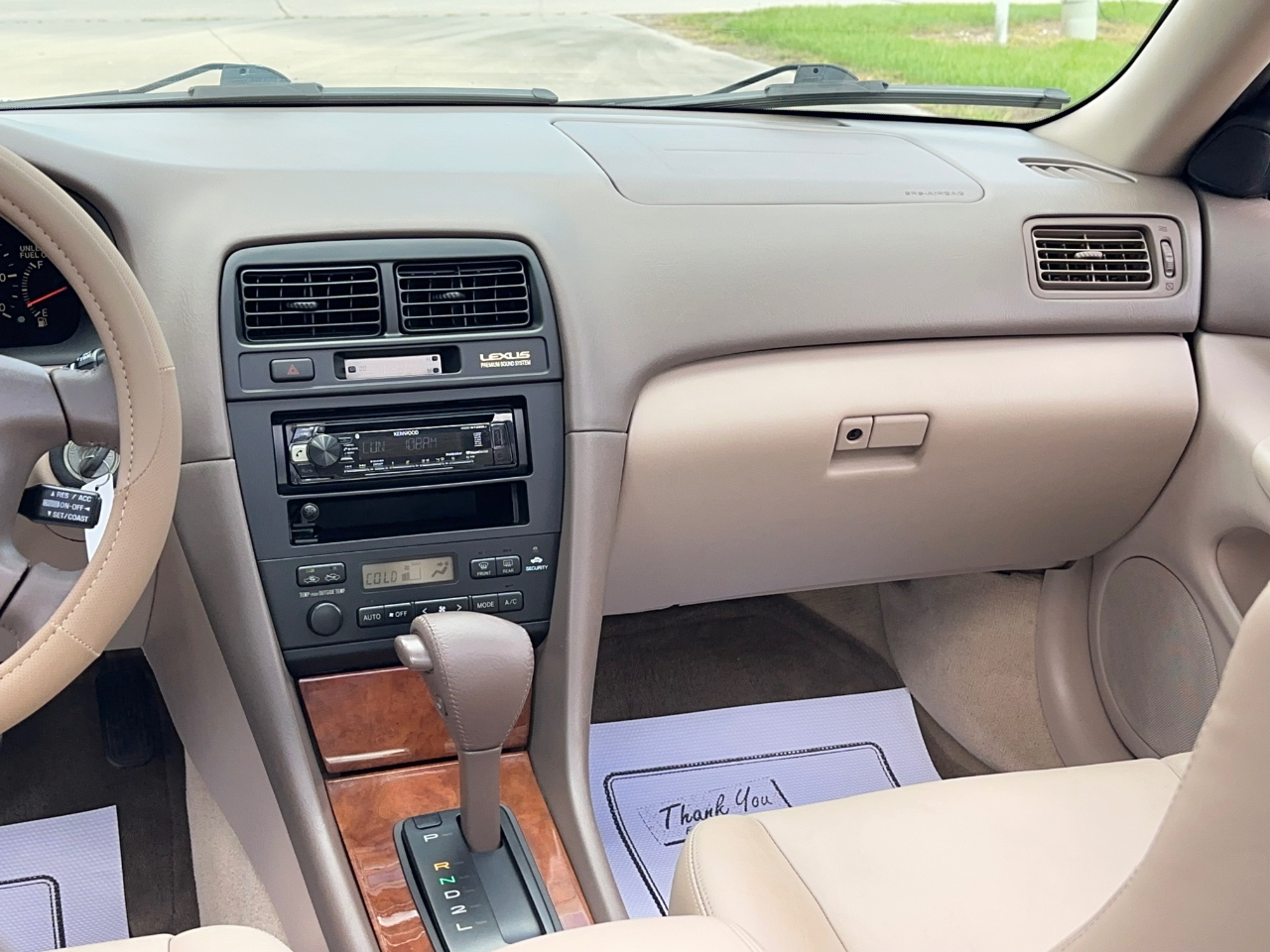 Lexus ES 300 Base 1999