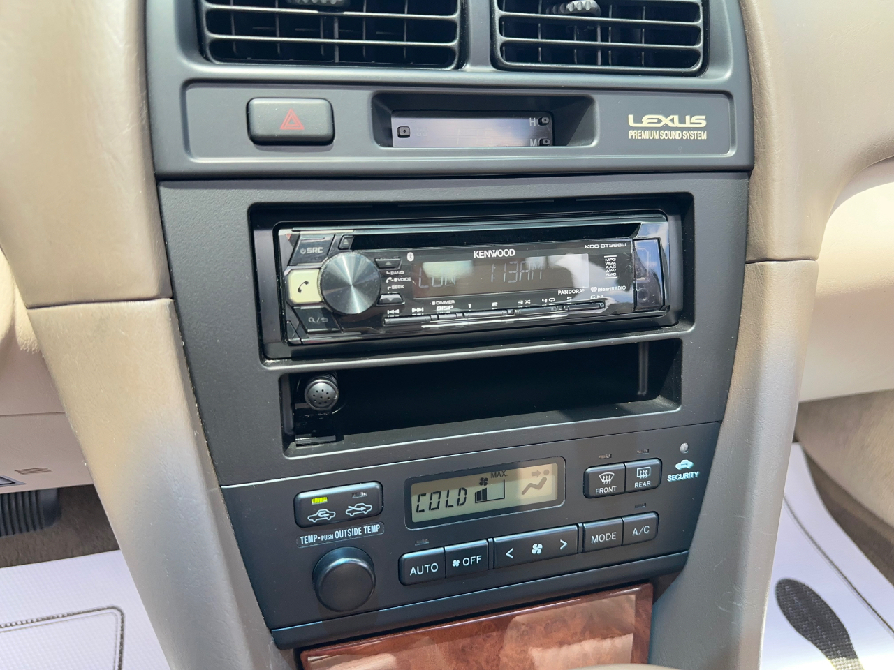 Lexus ES 300 Base 1999