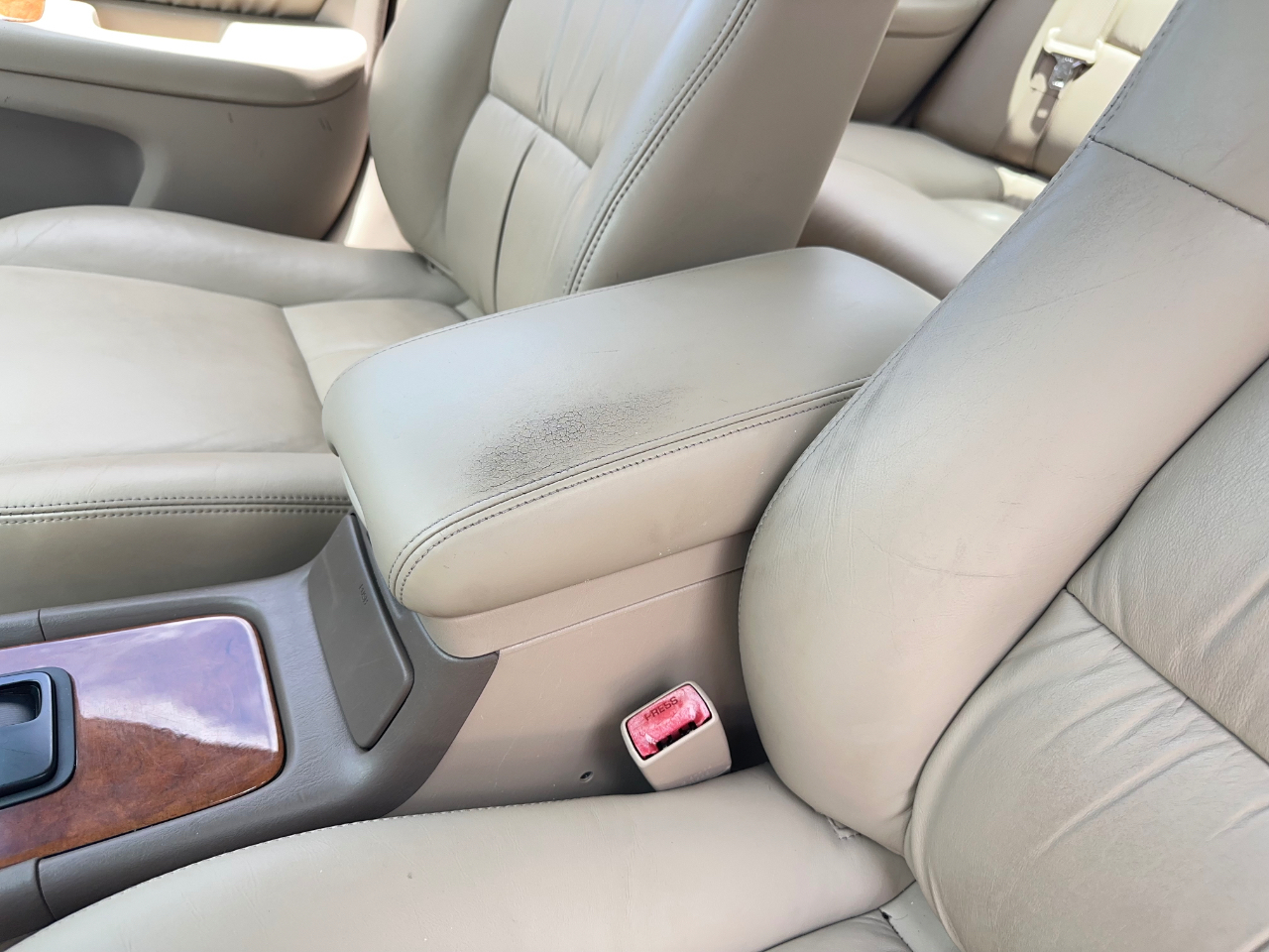 Lexus ES 300 Base 1999