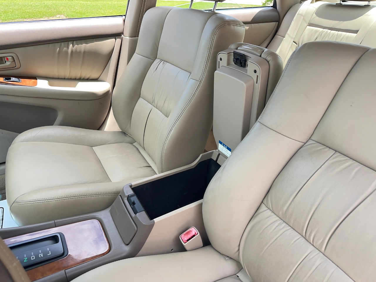 Lexus ES 300 Base 1999