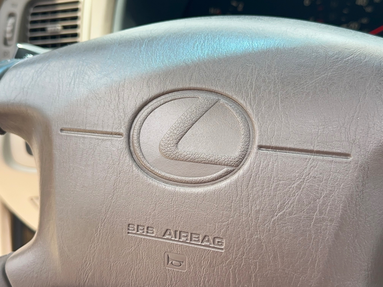 Lexus ES 300 Base 1999