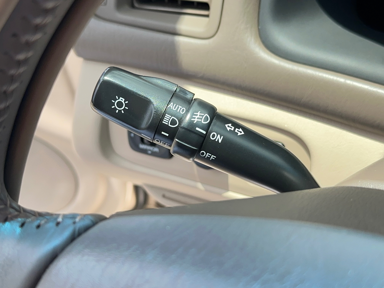 Lexus ES 300 Base 1999