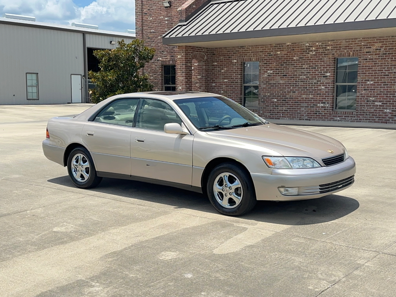 Lexus ES 300 Base 1999