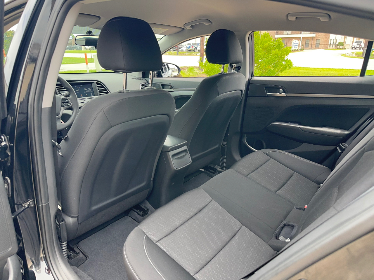 Hyundai Elantra SEL 2.0L Auto 2018