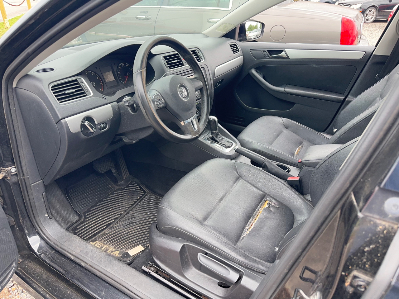 Volkswagen Jetta SEL PZEV 2011