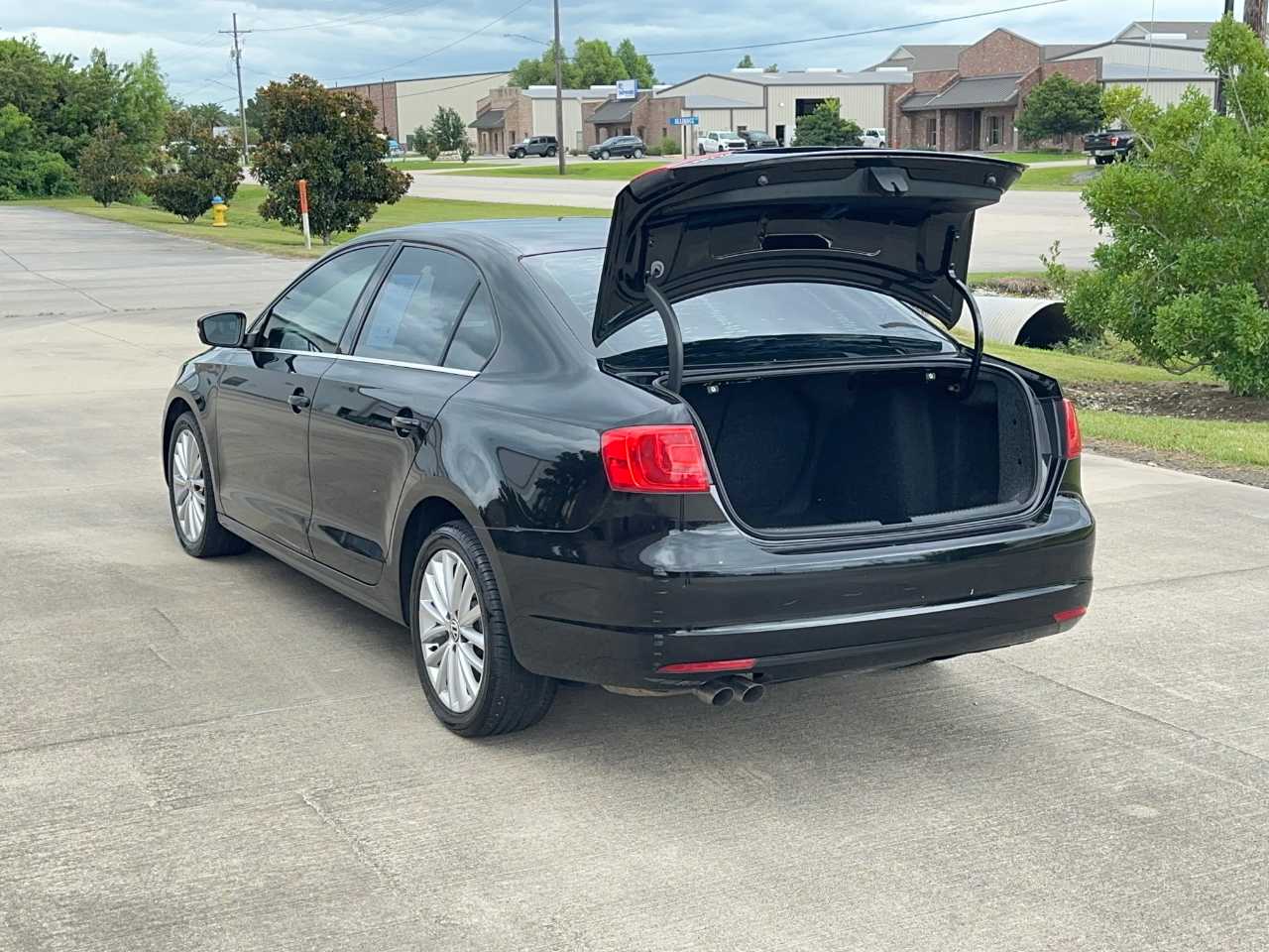 Volkswagen Jetta  2011