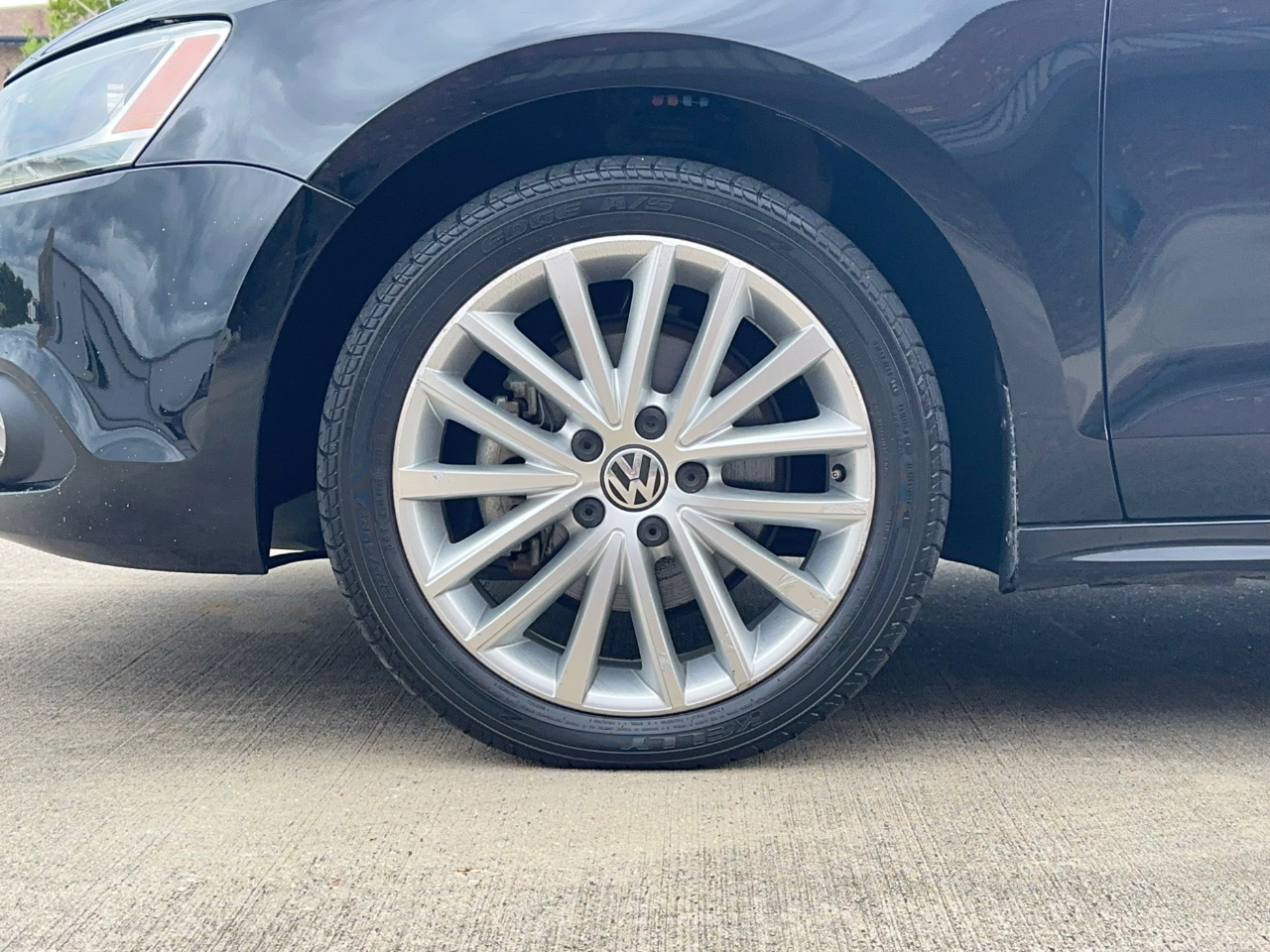 Volkswagen Jetta  2011