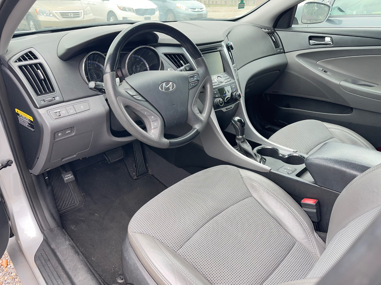 Hyundai Sonata SE 2013
