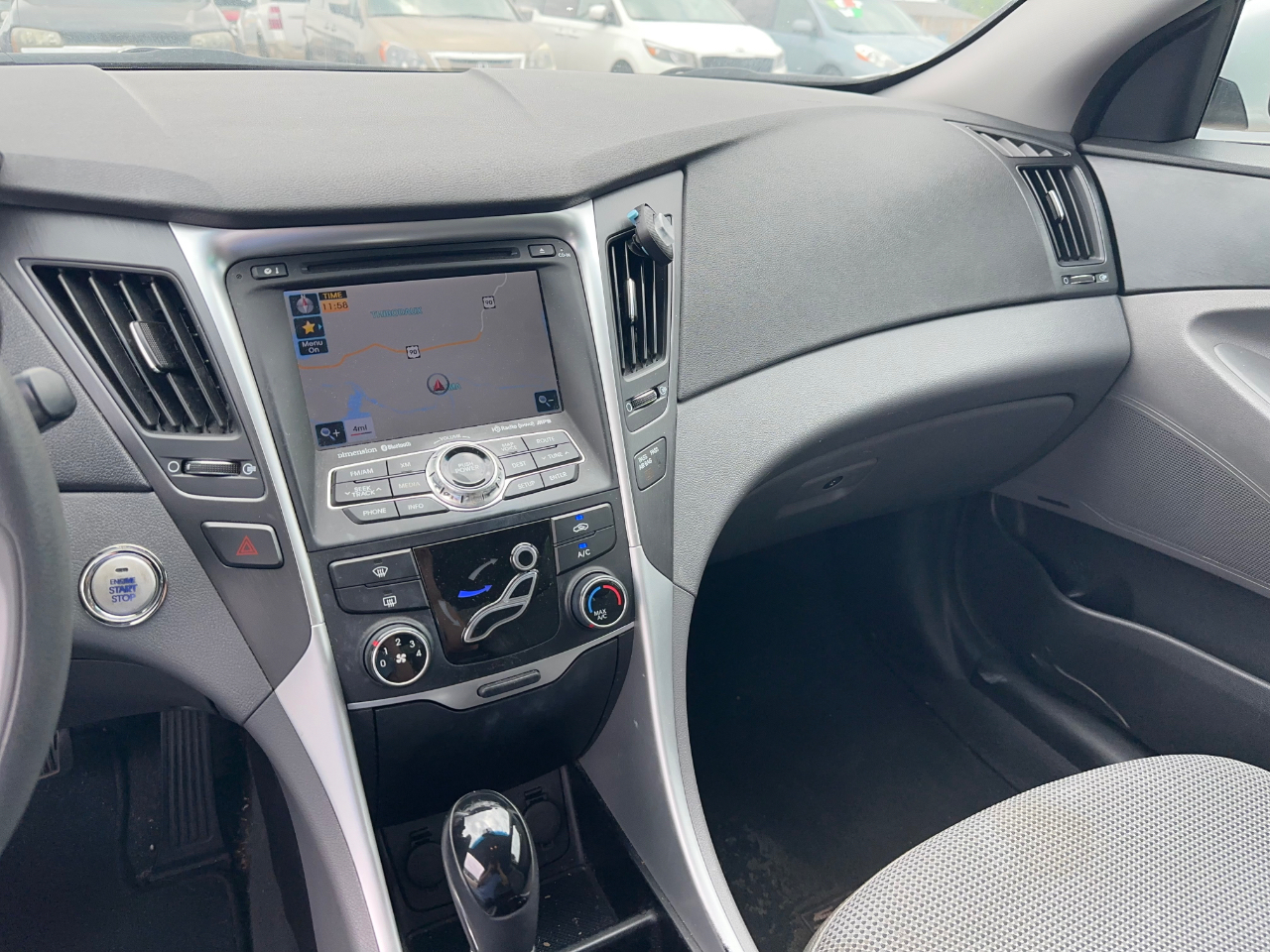 Hyundai Sonata SE 2013
