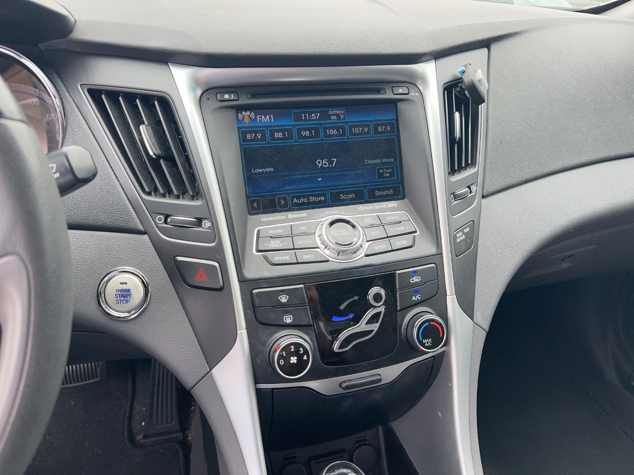 Hyundai Sonata SE 2013