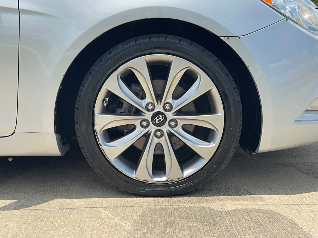 Hyundai Sonata SE 2013