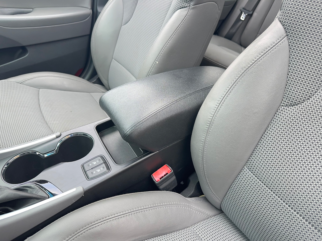 Hyundai Sonata SE 2013