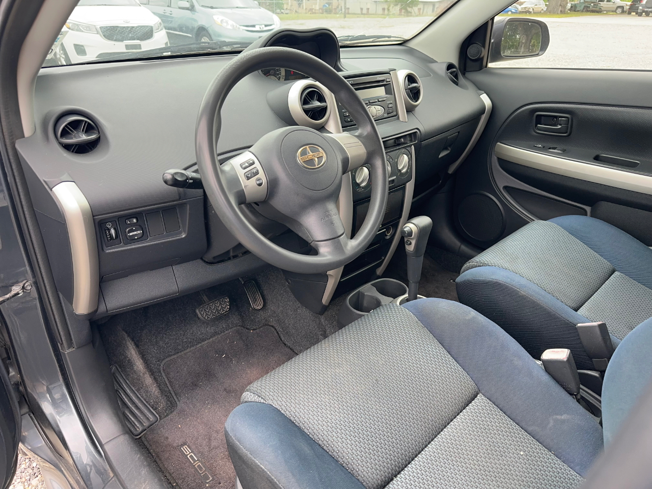 Scion xA Hatchback 2006