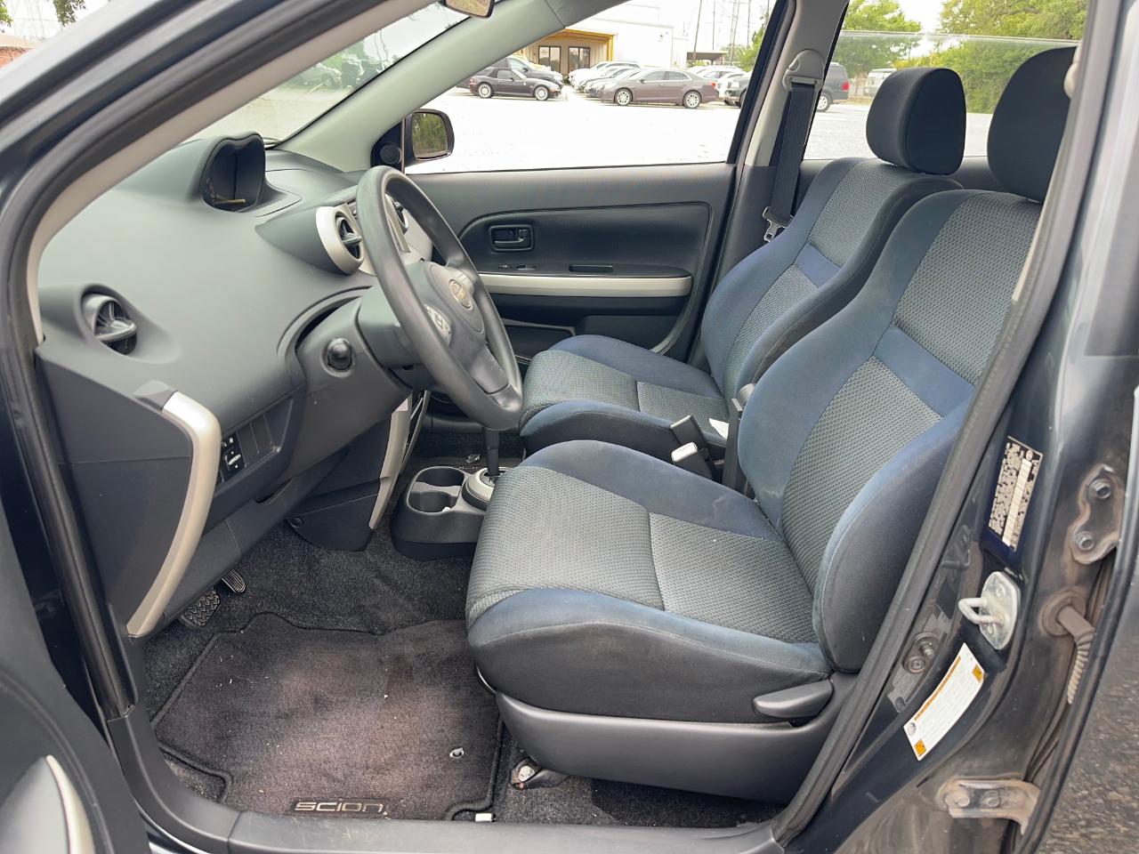 Scion xA Hatchback 2006