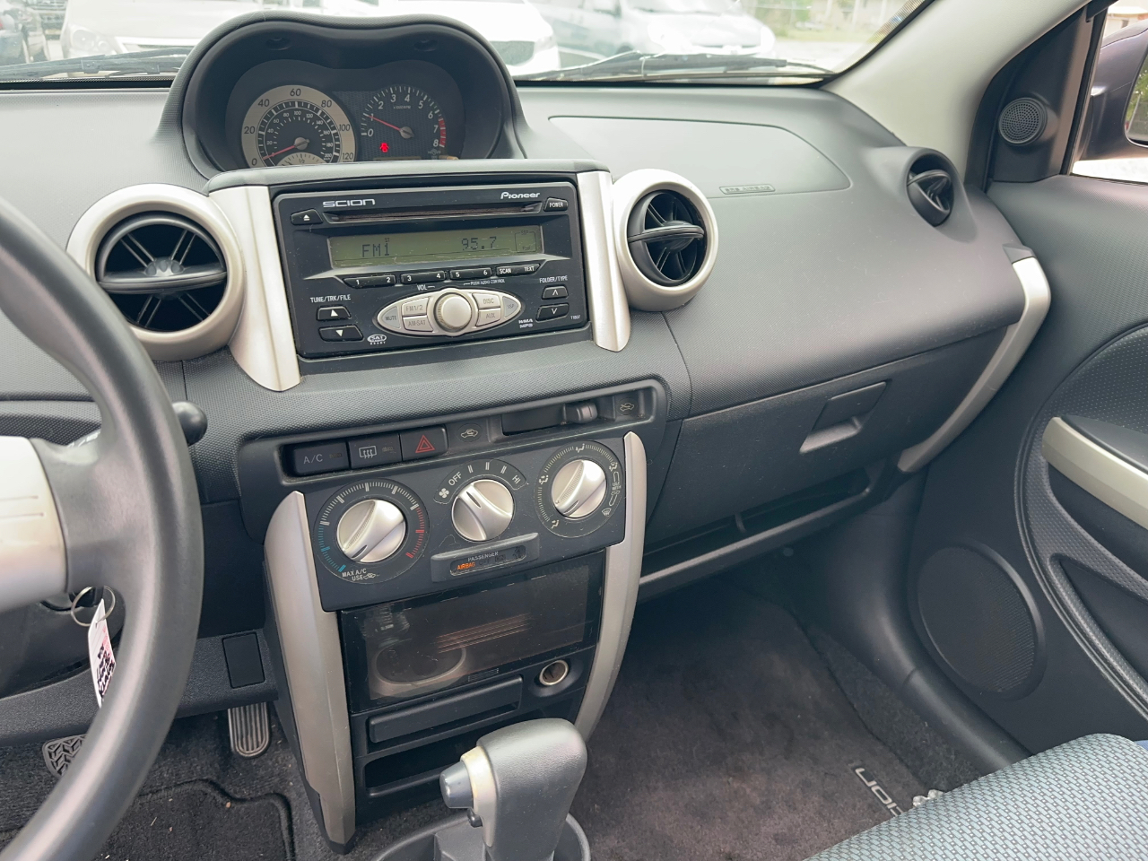 Scion xA Hatchback 2006
