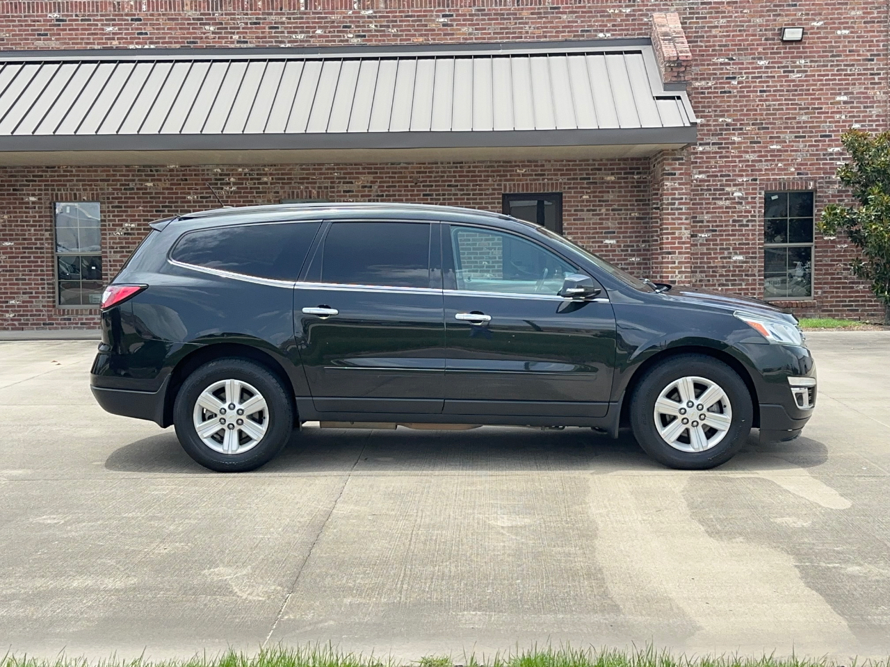 Chevrolet Traverse 2LT FWD 2013