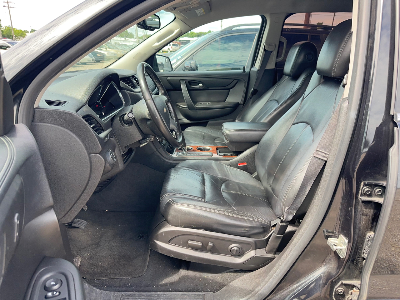 Chevrolet Traverse 2LT FWD 2013