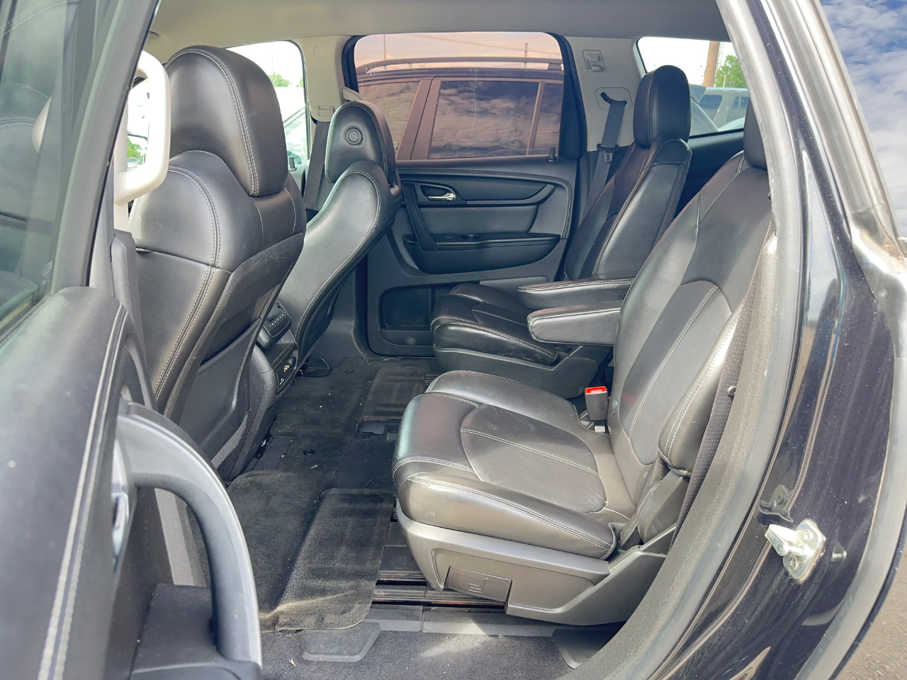 Chevrolet Traverse 2LT FWD 2013