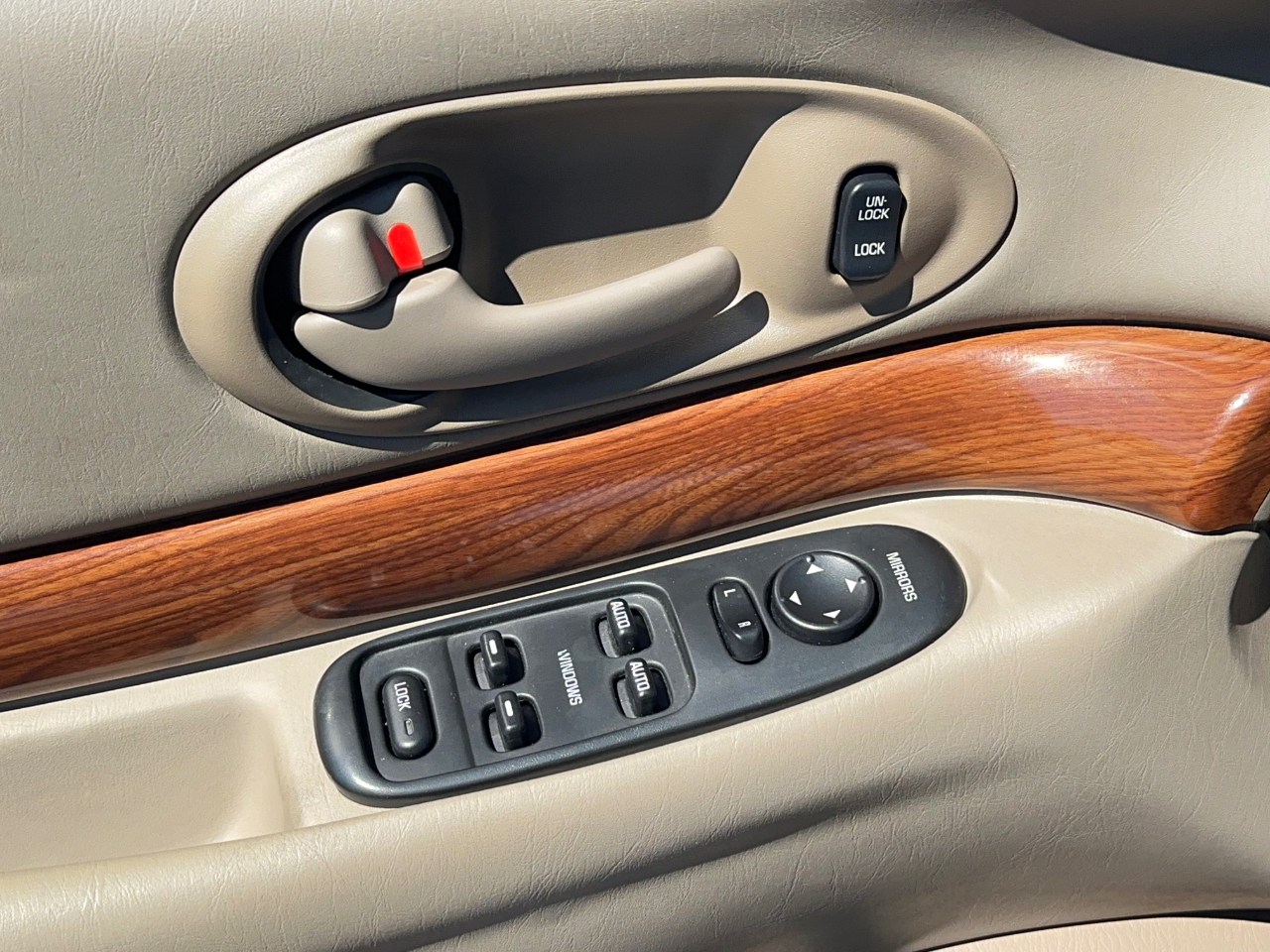 Buick LeSabre Custom 2002