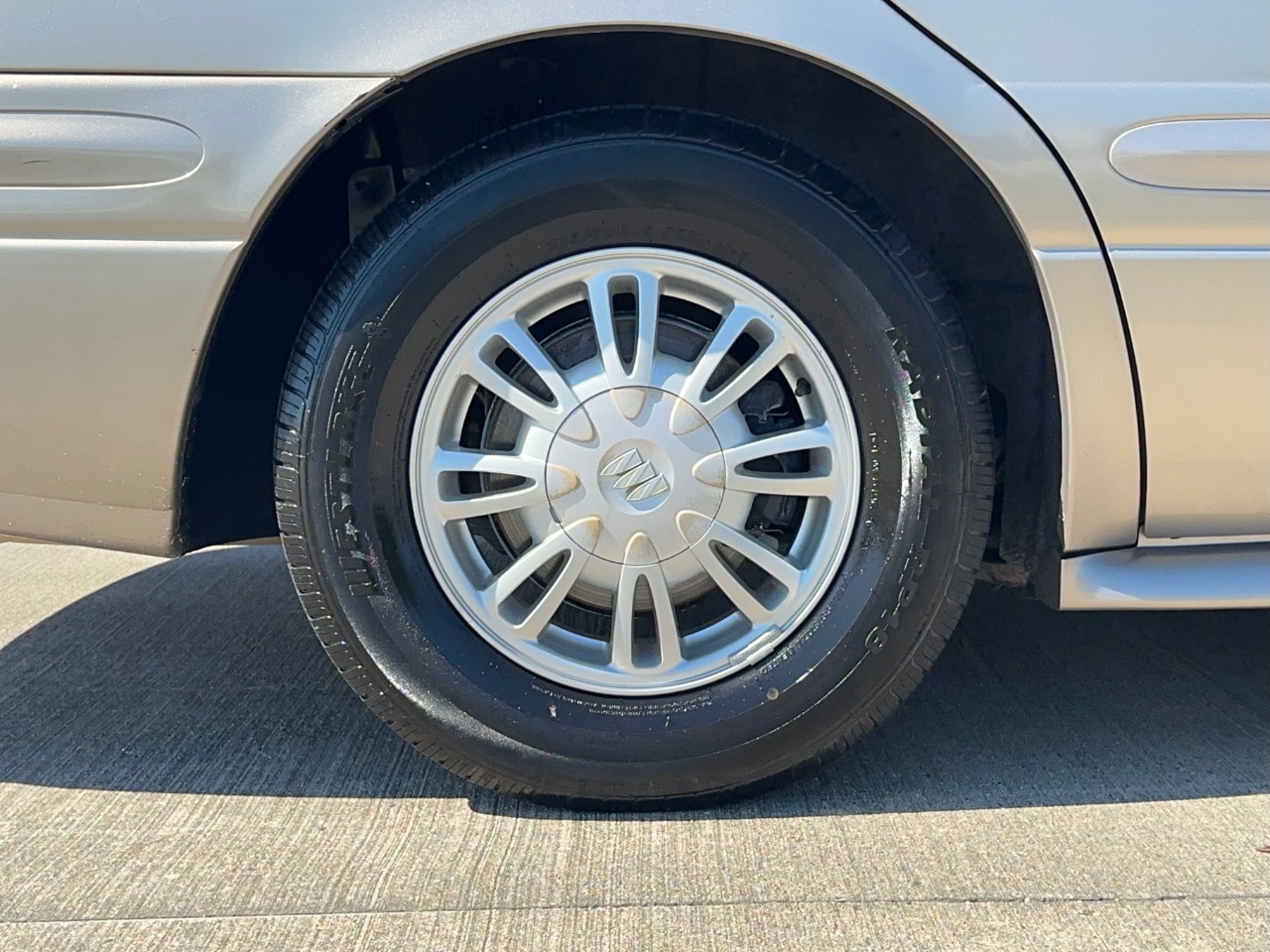 Buick LeSabre Custom 2002