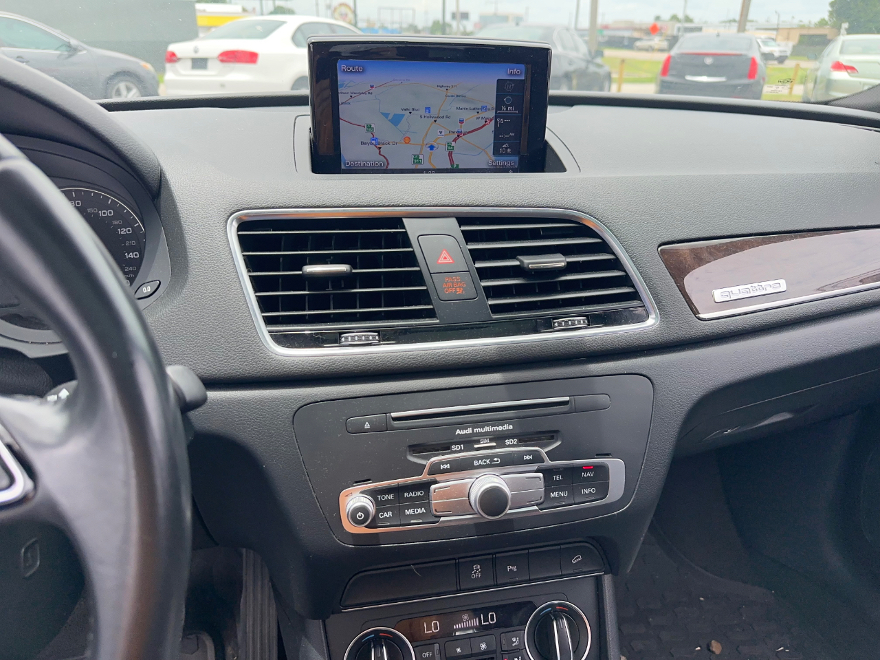 Audi Q3 2.0T quattro Premium Plus 2016
