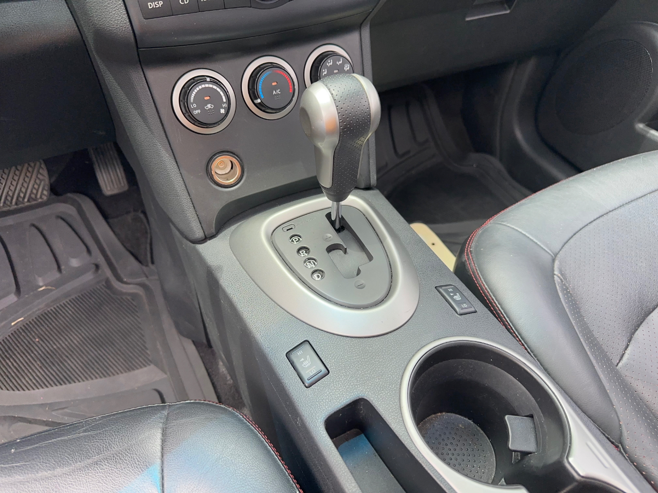 Nissan Rogue SL AWD 2009