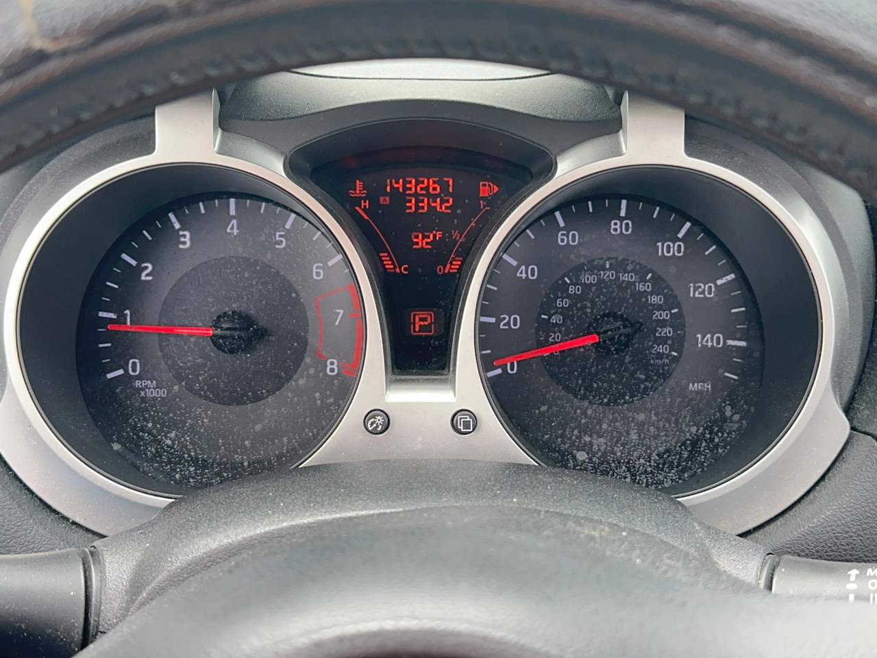 Nissan Juke SV FWD 2015