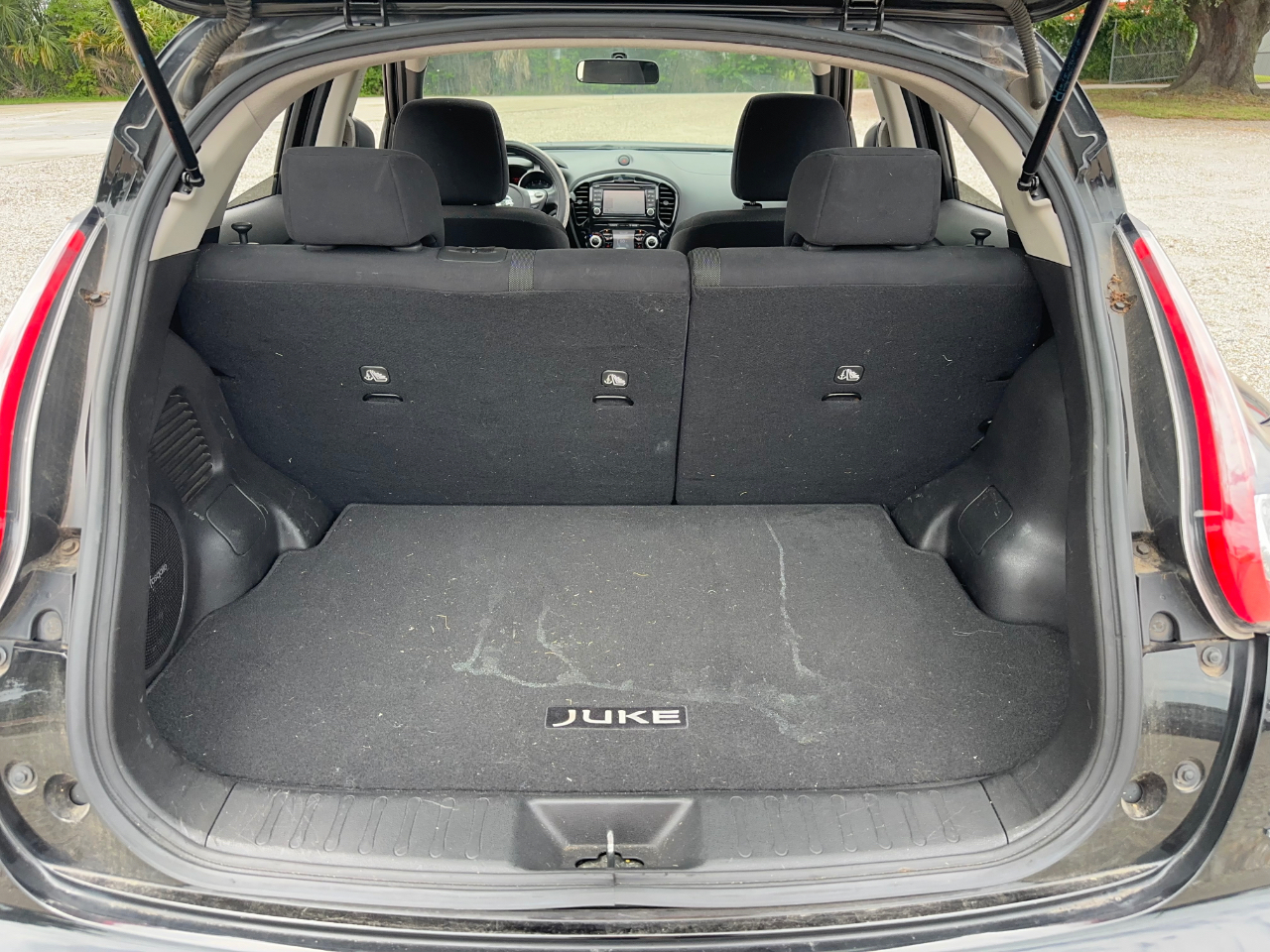 Nissan Juke SV FWD 2015