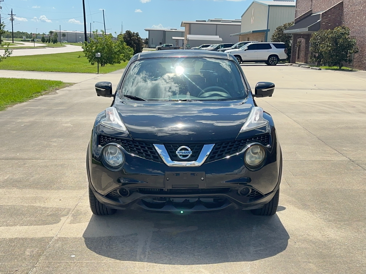 Nissan Juke SV FWD 2015
