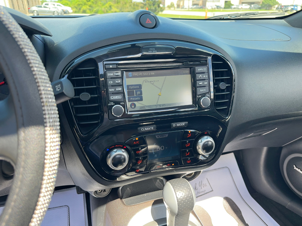 Nissan Juke SV FWD 2015